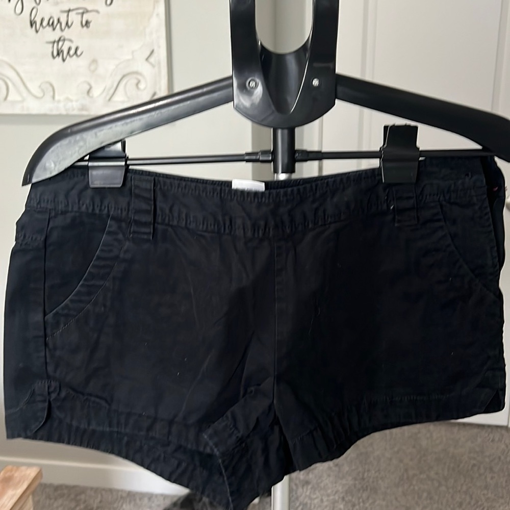 Old navy shorts. Size 6. Black.